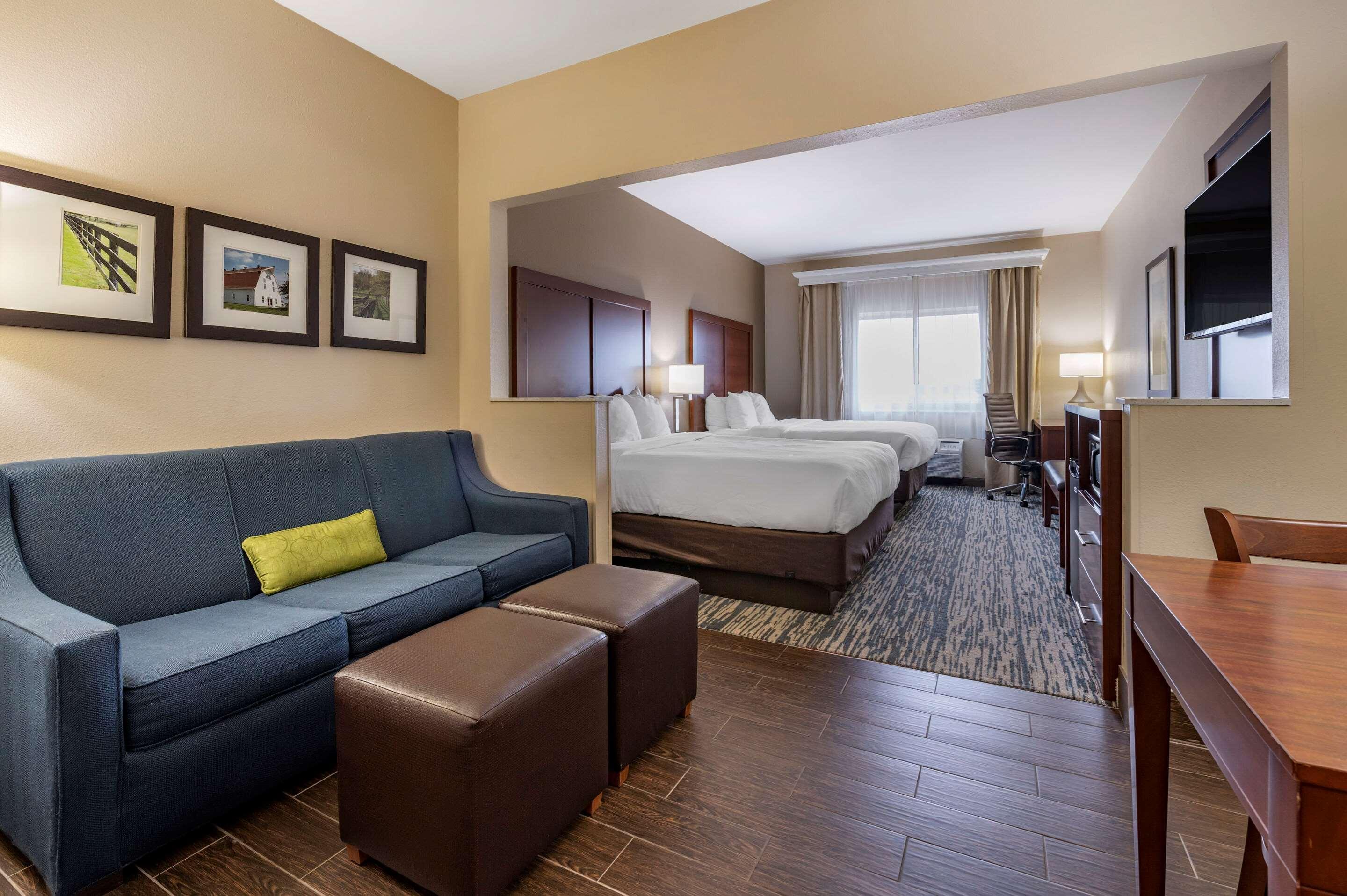 Comfort Suites Keeneland Лексингтон Экстерьер фото