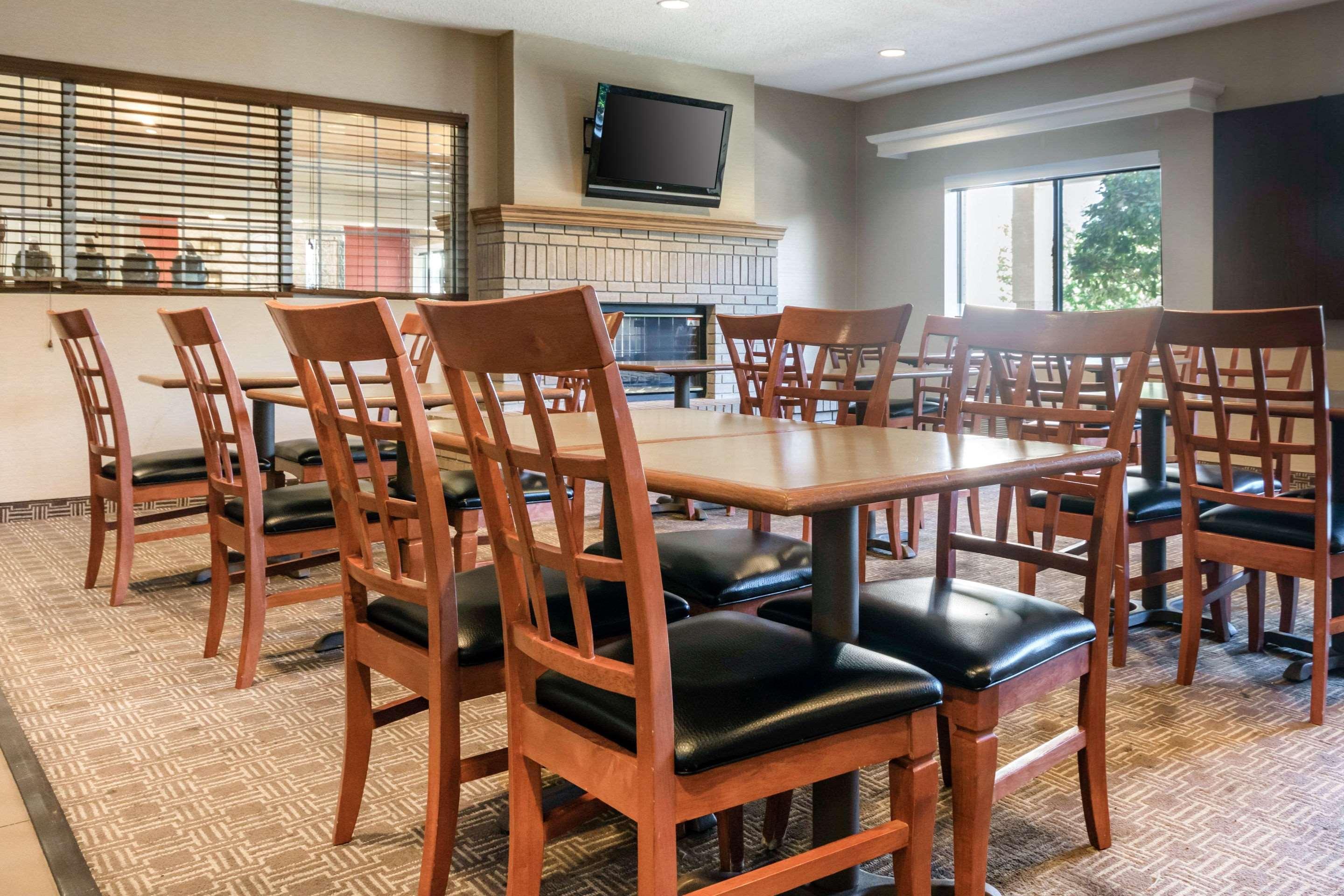 Comfort Suites Keeneland Лексингтон Экстерьер фото