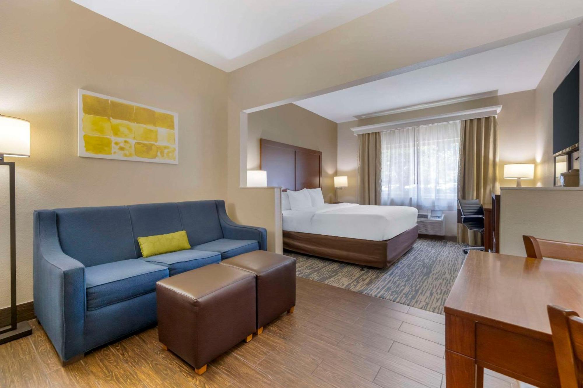 Comfort Suites Keeneland Лексингтон Экстерьер фото