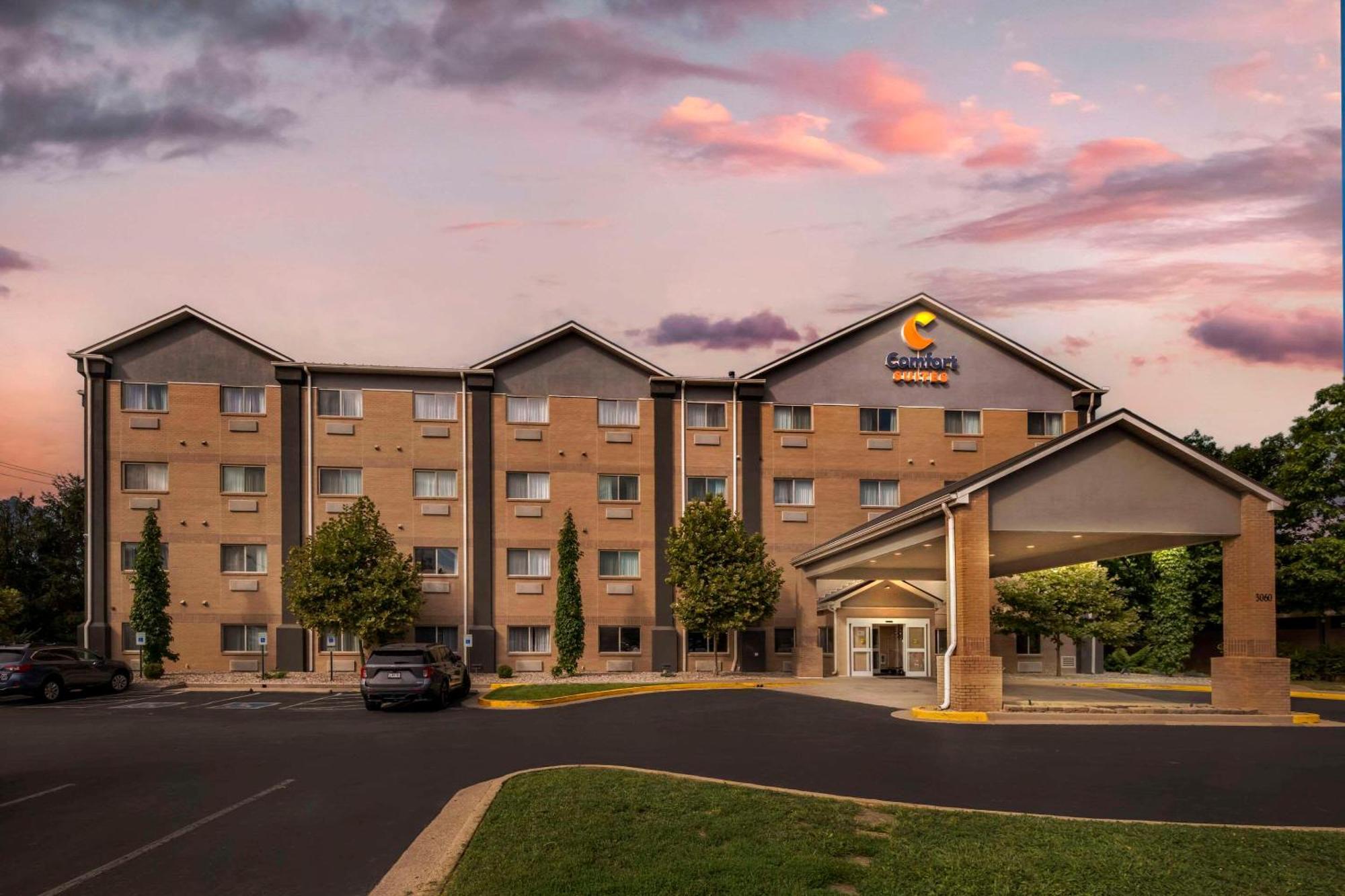 Comfort Suites Keeneland Лексингтон Экстерьер фото