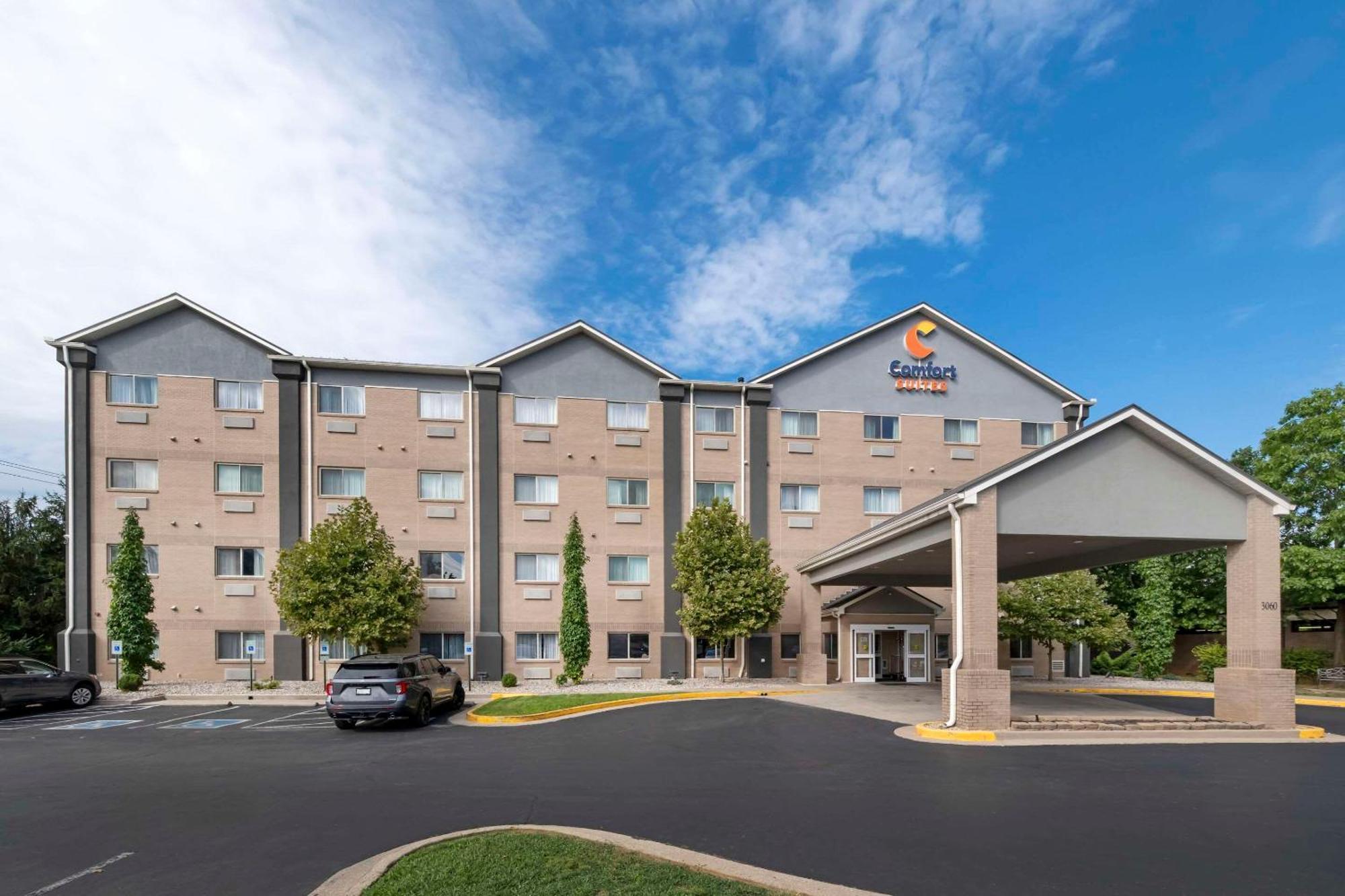 Comfort Suites Keeneland Лексингтон Экстерьер фото